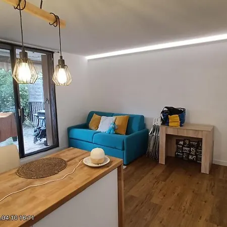 Cosy Avec Terrasse A Deux Pas De La